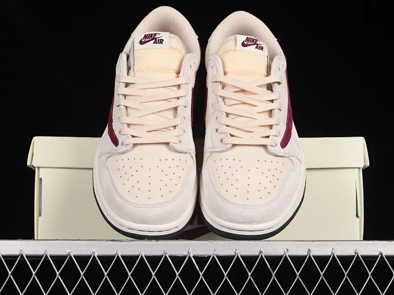 All Categories Air Jordan Jordan Series Basketball Shoes Air Jordan 1 Low Travis Scott x Air Jordan 1 Low OG AJ1 Joe 1 Reversed Overhook Joint Style Casual Sports Basketball Shoes DM7866-888